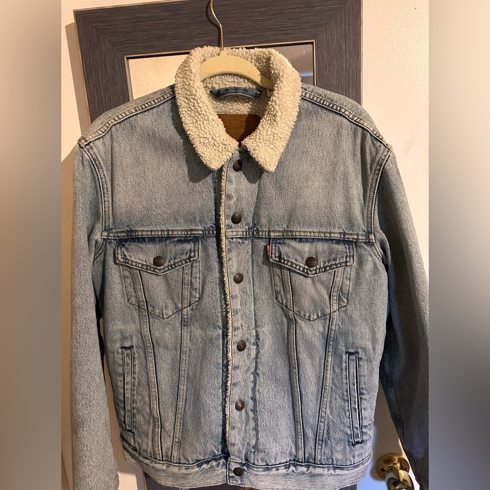 Jacket, sueter - Picture 1 of 9